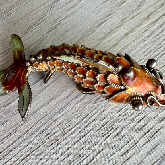 Vintage Chinese Articulated Enamel Fish Pendant – Cloisonné, Rare Extra Fins - Picture 4 of 8